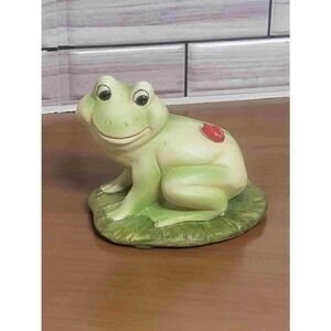 JOSEF ORIGINALS Lily Pad Frog Figurine